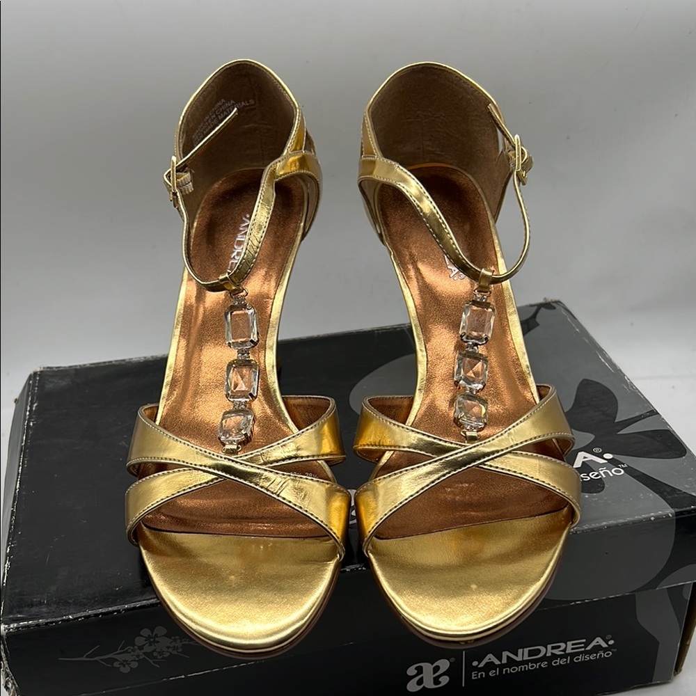ANDREA Gold Heels Elegant Metallic Design size 9